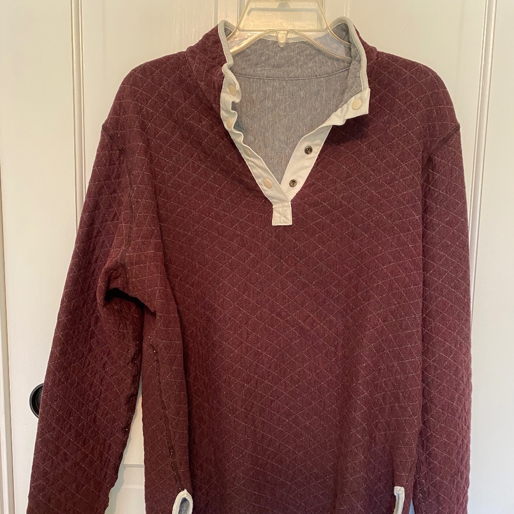 Corbet Quilted Reversible Pullover/Sweater/Sweatshirt